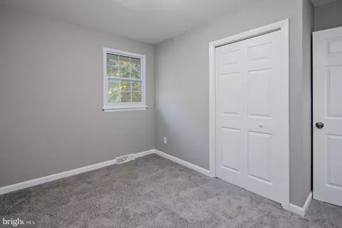 775 Woods Rd, Pasadena, MD 21122 photo 28