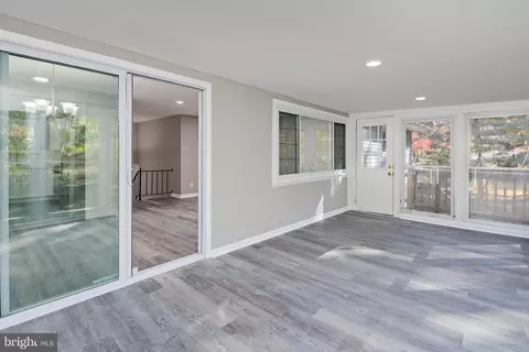 775 Woods Rd, Pasadena, MD 21122 photo 18