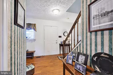 8394 Armstrong Dr, Pasadena, MD 21122 photo 7