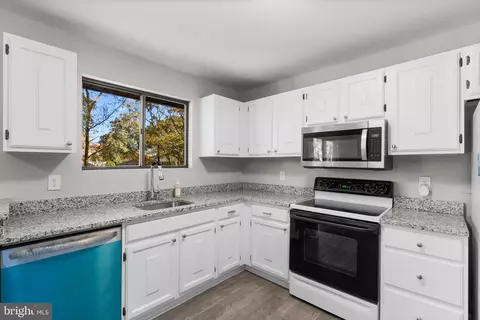 17 Carroll Rd, Pasadena, MD 21122 photo 13