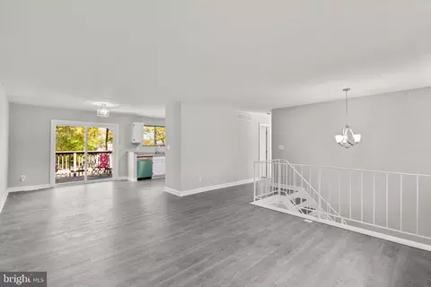 17 Carroll Rd, Pasadena, MD 21122 photo 6