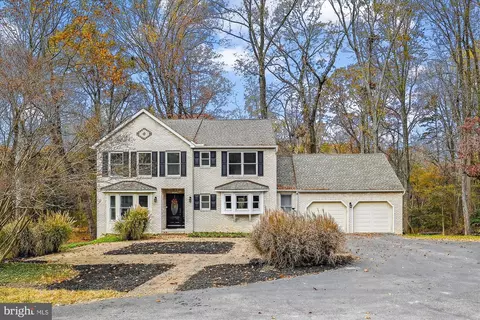 1710 Saddle Dr, Gambrills, MD 21054