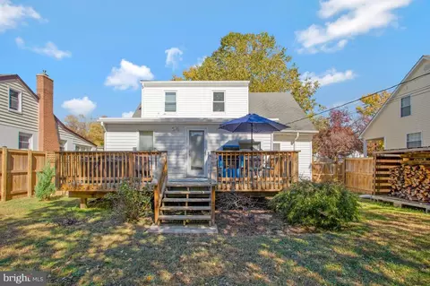 Exterior - 215 Lakeview Ave, Edgewater, MD 21037 photo 12 of 14