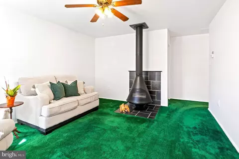 Living - 1304 Hallock Dr, Odenton, MD 21113 photo 2 of 3