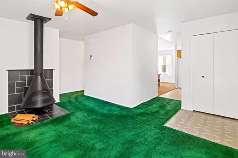 Living - 1304 Hallock Dr, Odenton, MD 21113 photo 3 of 3