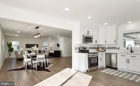 1735 Reynolds St, Crofton, MD 21114 photo 10