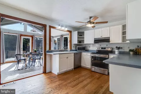 Kitchen - 809 Hillside Ave, Edgewater, MD 21037 photo 1 of 4