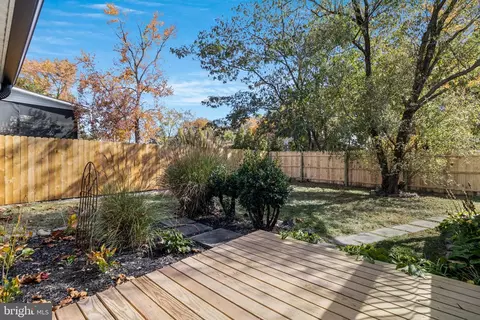 Exterior - 809 Hillside Ave, Edgewater, MD 21037 photo 10 of 10