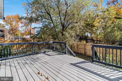 Exterior - 809 Hillside Ave, Edgewater, MD 21037 photo 8 of 10