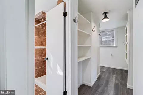 Entry Way - 809 Hillside Ave, Edgewater, MD 21037 photo 1 of 1