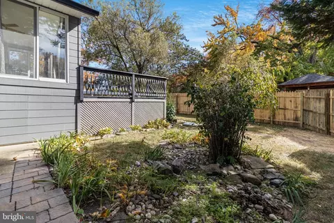 Exterior - 809 Hillside Ave, Edgewater, MD 21037 photo 9 of 10