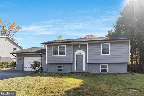 Exterior - 809 Hillside Ave, Edgewater, MD 21037 photo 3 of 10