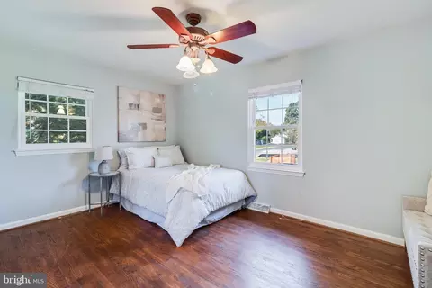 Bedroom - 809 Hillside Ave, Edgewater, MD 21037 photo 1 of 4