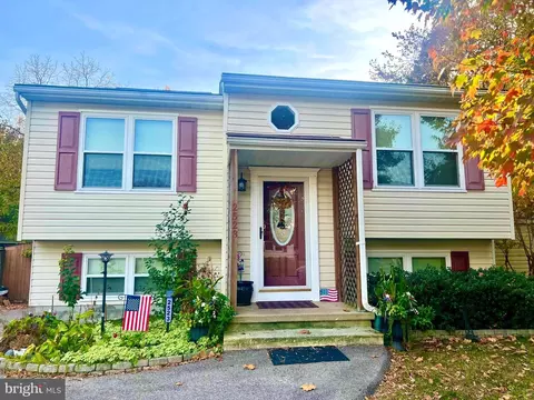 2523 228th St, Pasadena, MD 21122