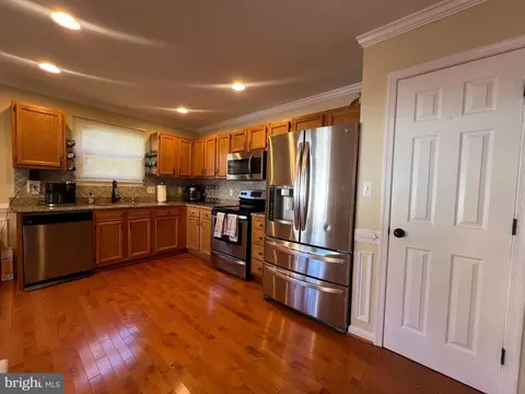 2523 228th St, Pasadena, MD 21122 photo 6