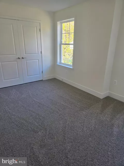 Bedroom - 675 Powhatan Beach Rd, Pasadena, MD 21122 photo 1 of 1