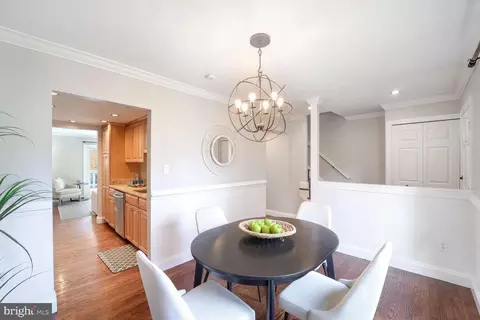 439 Colonial Ridge Ln, Arnold, MD 21012 photo 4