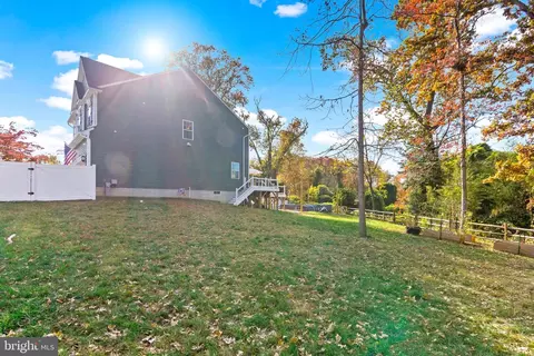Exterior - 684 203rd St, Pasadena, MD 21122 photo 3 of 12