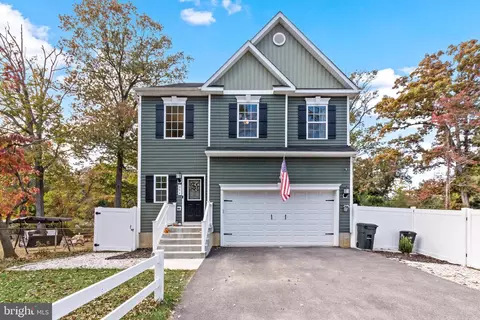 Exterior - 684 203rd St, Pasadena, MD 21122 photo 9 of 12