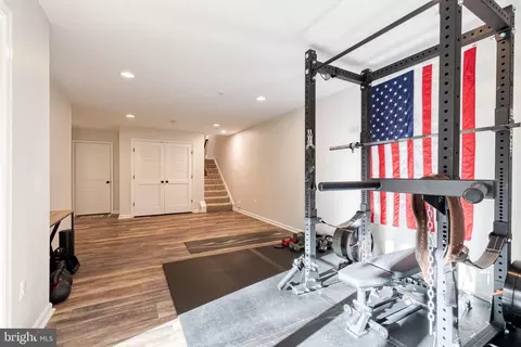 Entry Way - 859 Nancy Lynn Ln, Arnold, MD 21012 photo 4 of 4