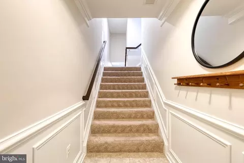 Entry Way - 859 Nancy Lynn Ln, Arnold, MD 21012 photo 1 of 4