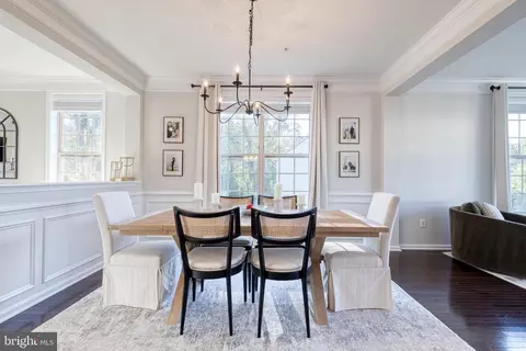 Dining - 859 Nancy Lynn Ln, Arnold, MD 21012 photo 4 of 7