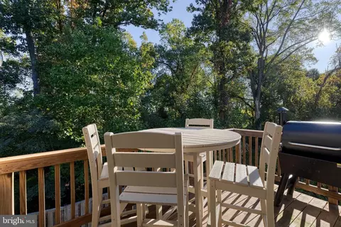 Exterior - 859 Nancy Lynn Ln, Arnold, MD 21012 photo 4 of 7