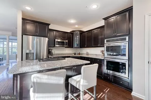 Kitchen - 859 Nancy Lynn Ln, Arnold, MD 21012 photo 3 of 6