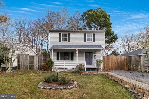 5511 Dartmouth St, Churchton, MD 20733