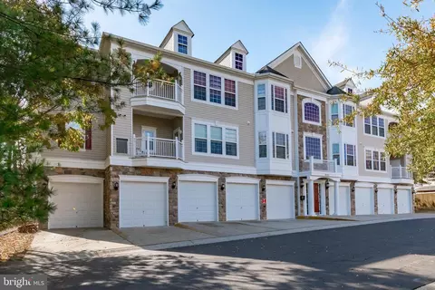 905 Noah Winfield Ter #101, Annapolis, MD 21409