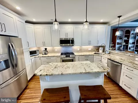 336 Riverside Dr, Pasadena, MD 21122 photo 10