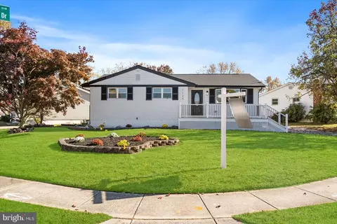 1125 Cedarcliff Dr, Glen Burnie, MD 21060