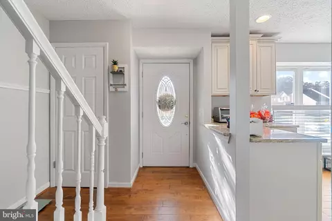 Entry Way - 3460 Marble Arch Dr, Pasadena, MD 21122 photo 2 of 3