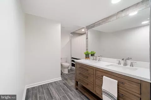 Bath - 3460 Marble Arch Dr, Pasadena, MD 21122 photo 1 of 3