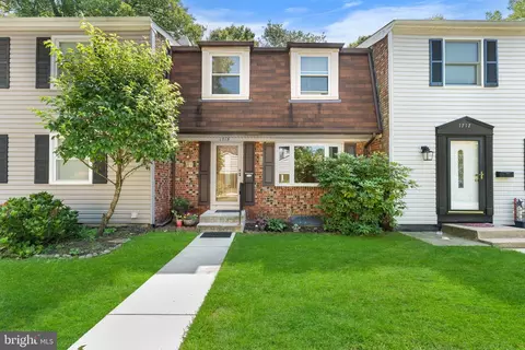 1715 Fillmore Ct, Crofton, MD 21114