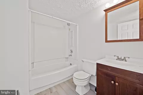 3619 Robin Air Ct, Pasadena, MD 21122 photo 22