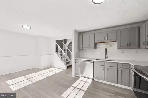 3619 Robin Air Ct, Pasadena, MD 21122 photo 6