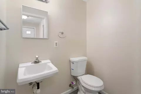 3562 Laurel View Ct, Laurel, MD 20724 photo 8