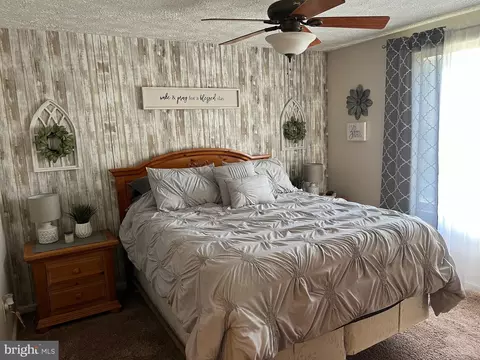 Bedroom - 8030 H Abbey Ct #H, Pasadena, MD 21122 photo 6 of 7