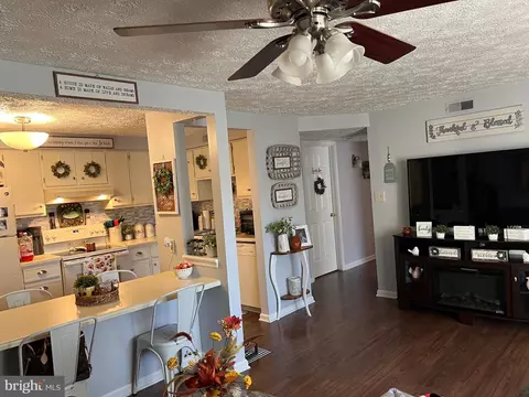 Other - 8030 H Abbey Ct #H, Pasadena, MD 21122 photo 5 of 8