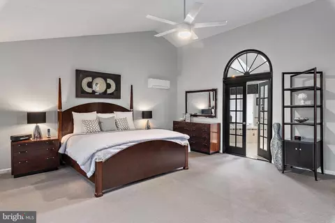 Bedroom - 1677 Bayside Beach Rd, Pasadena, MD 21122 photo 3 of 7