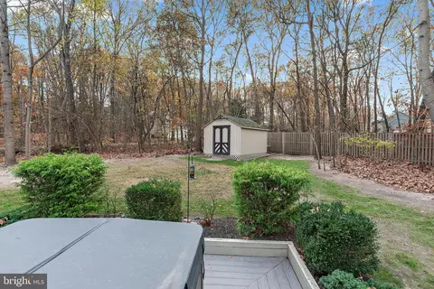 Exterior - 1677 Bayside Beach Rd, Pasadena, MD 21122 photo 10 of 17