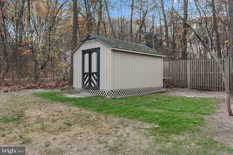 Exterior - 1677 Bayside Beach Rd, Pasadena, MD 21122 photo 16 of 17
