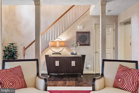 Entry Way - 1677 Bayside Beach Rd, Pasadena, MD 21122 photo 1 of 1