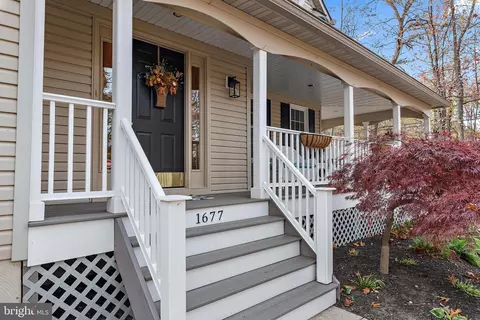 Exterior - 1677 Bayside Beach Rd, Pasadena, MD 21122 photo 11 of 17
