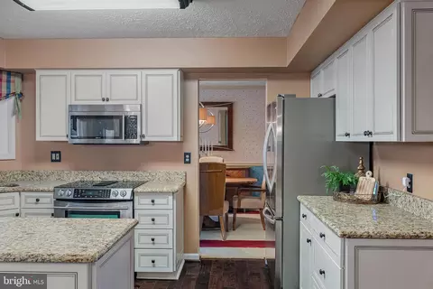 Kitchen - 1677 Bayside Beach Rd, Pasadena, MD 21122 photo 1 of 7