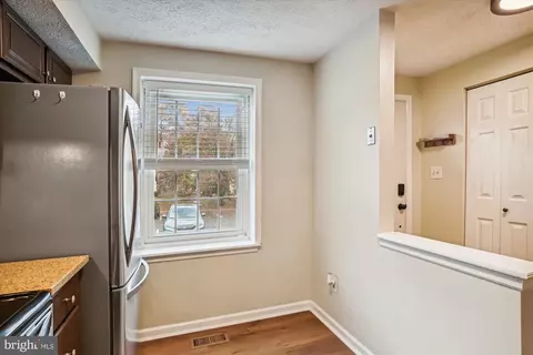 Entry Way - 3629 Handel Ct, Pasadena, MD 21122 photo 2 of 10