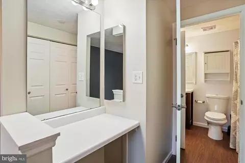 Entry Way - 3629 Handel Ct, Pasadena, MD 21122 photo 6 of 10
