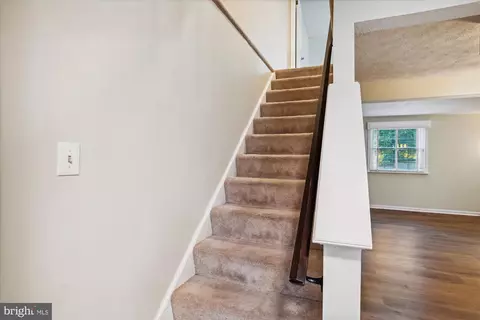 Entry Way - 3629 Handel Ct, Pasadena, MD 21122 photo 4 of 10