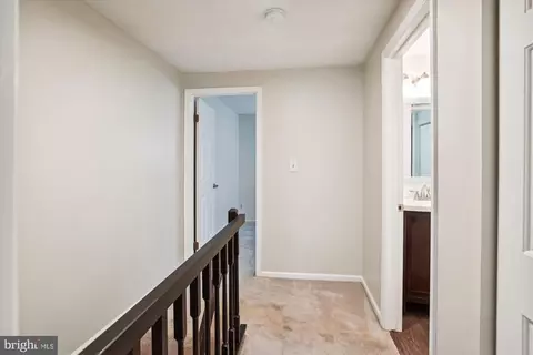 Entry Way - 3629 Handel Ct, Pasadena, MD 21122 photo 7 of 10